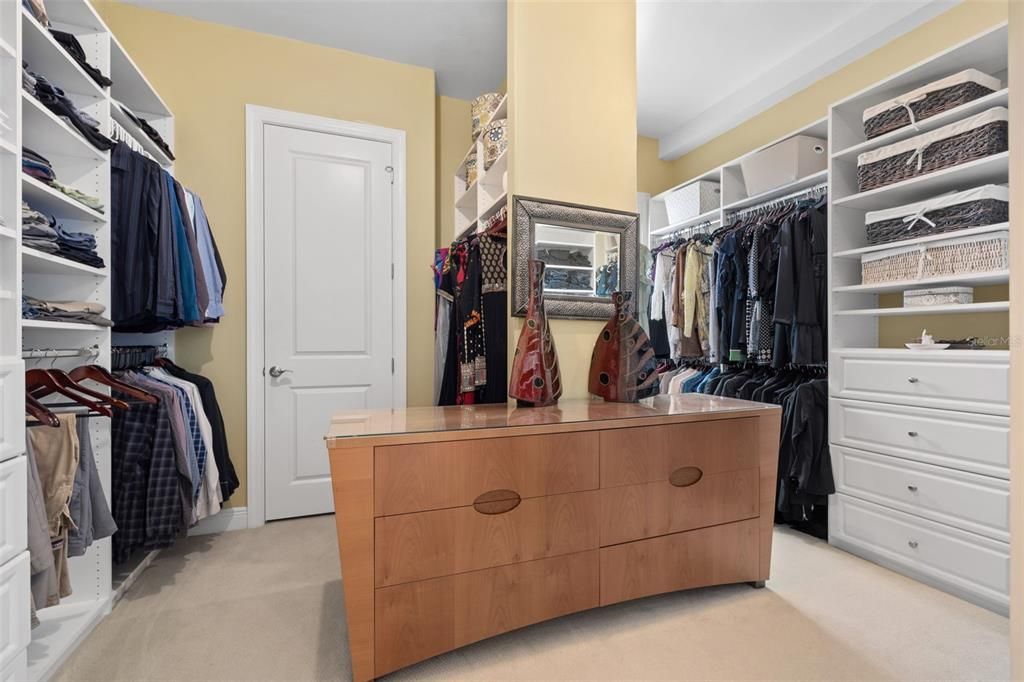 Interior, Walk-in Closets