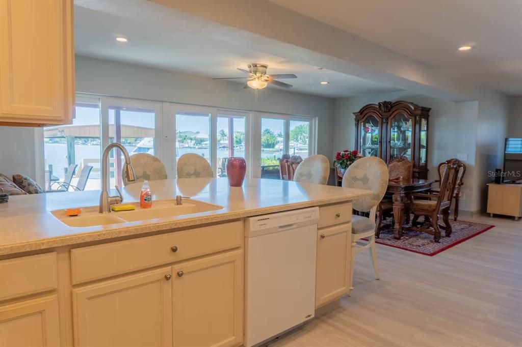 Dining room, Interior, Kitchen, Recessed Lighting, Wood Texture Flooring