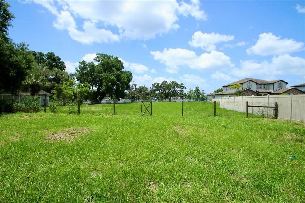 Backyard, Exterior