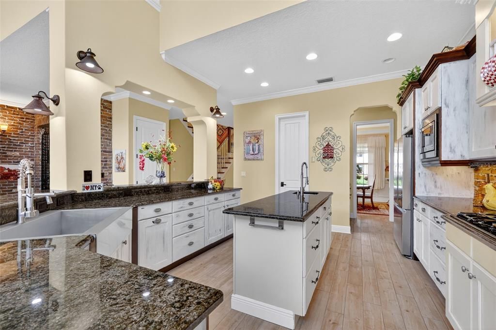 Interior, Kitchen, Recessed Lighting, Wood Texture Flooring