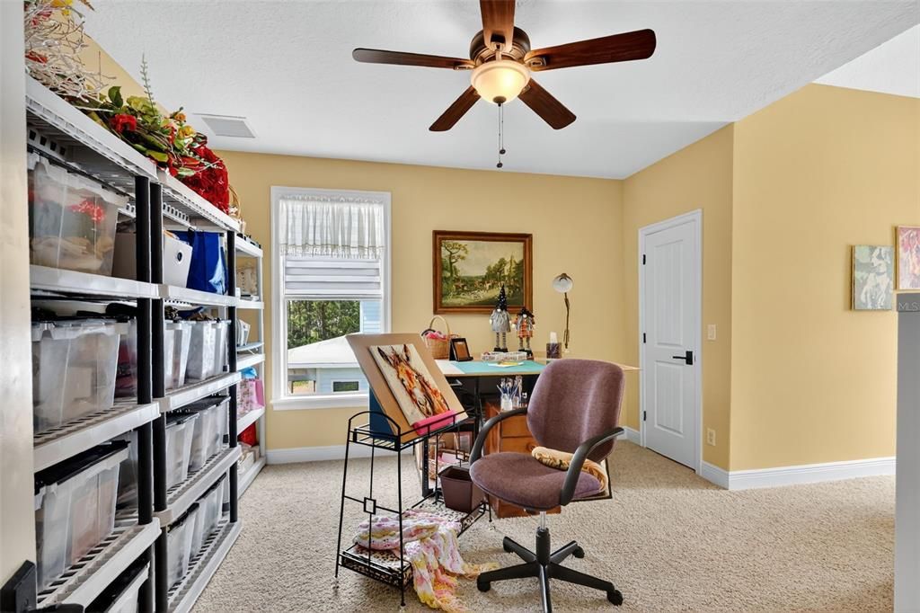 Home Office, Interior