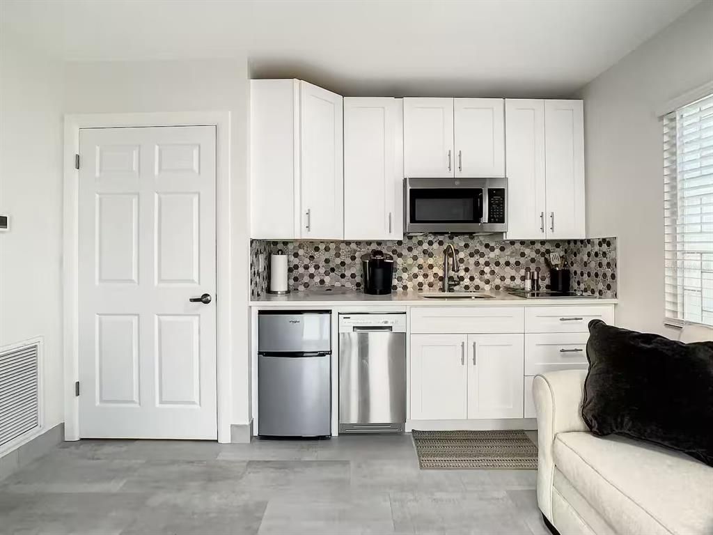 Interior, Kitchen, Stainless Steel Appliances