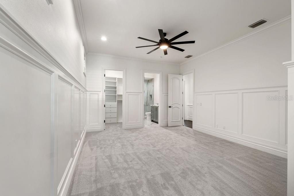 Empty room, Interior, Recessed Lighting