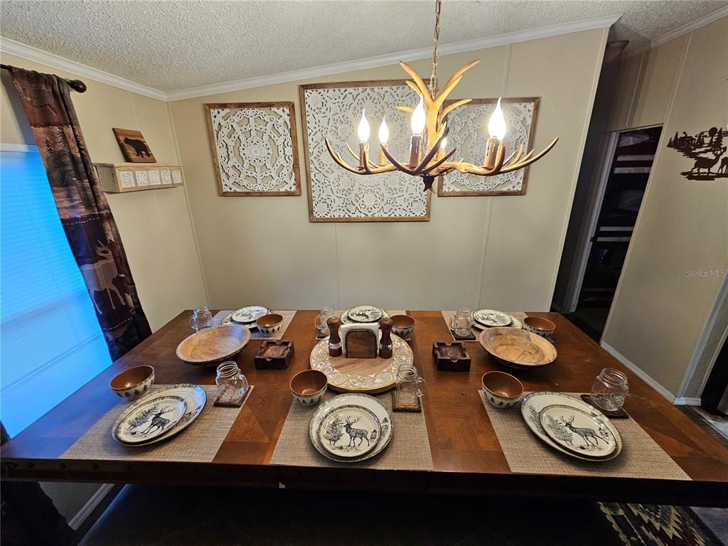 Chandelier, Dining room, Interior, Pendant Lights