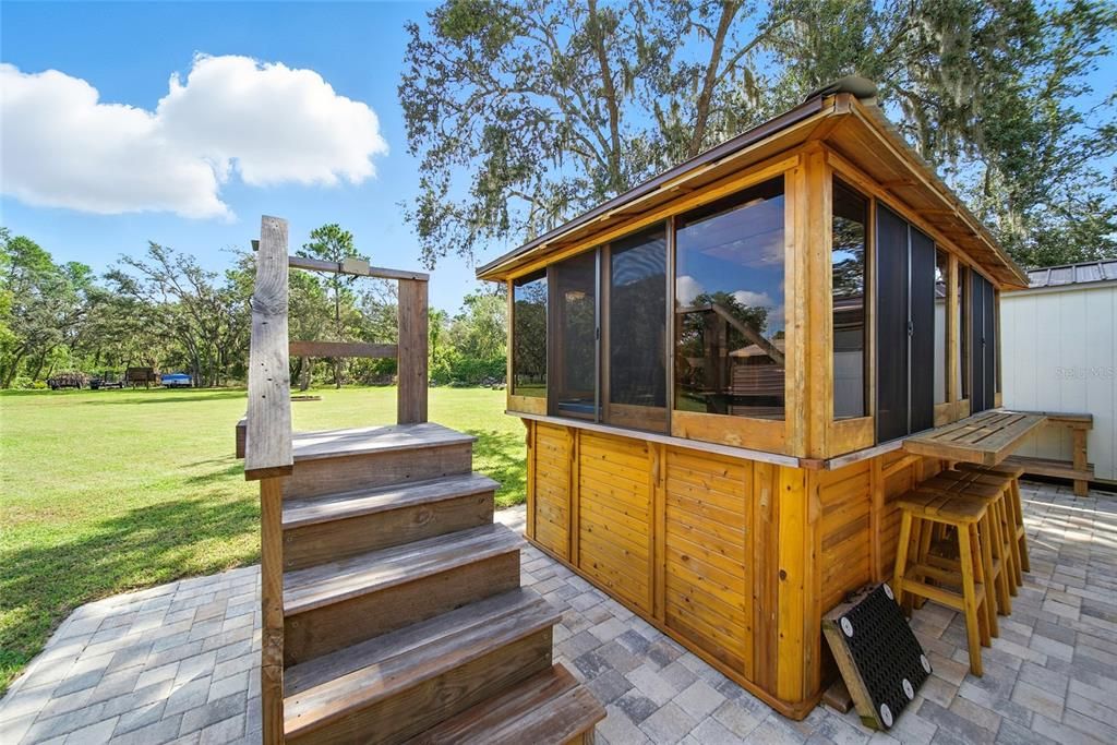 Backyard, Exterior
