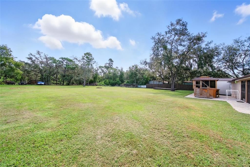 Backyard, Exterior