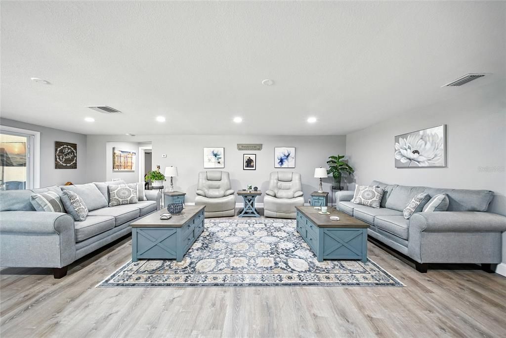 Interior, Living room, Recessed Lighting, Wood Texture Flooring