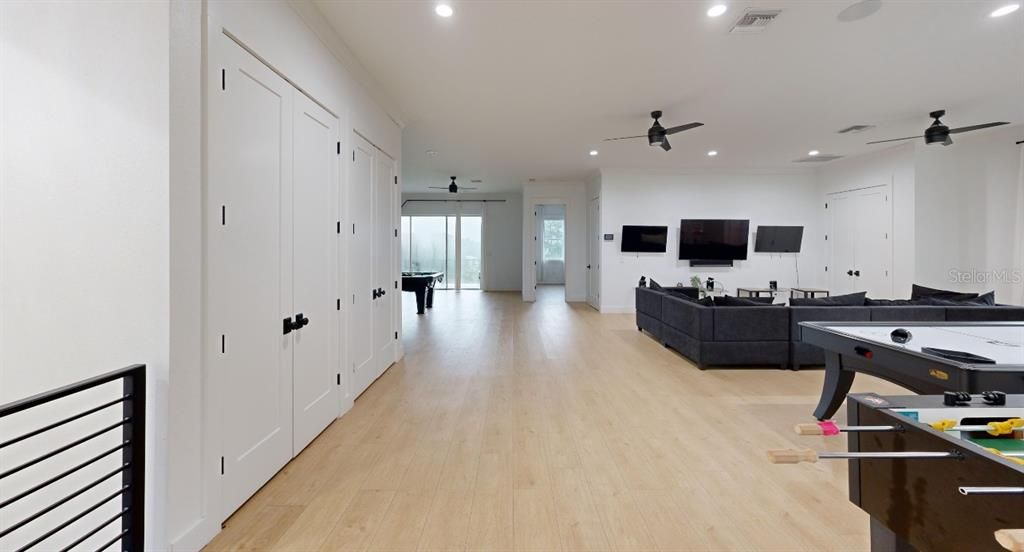 Game Room, Interior, Living room, Recessed Lighting, Wood Texture Flooring