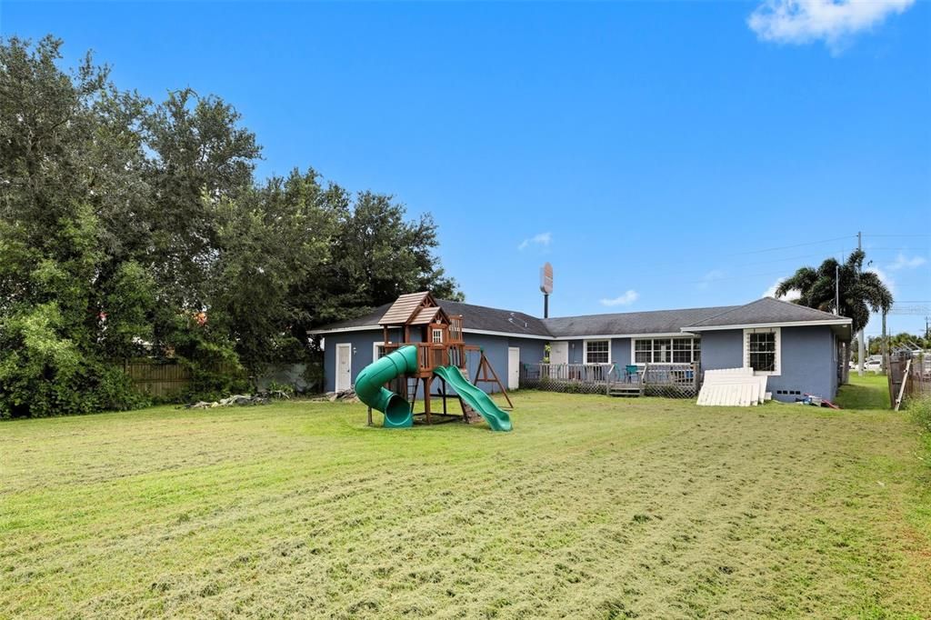 Backyard, Exterior, Playground