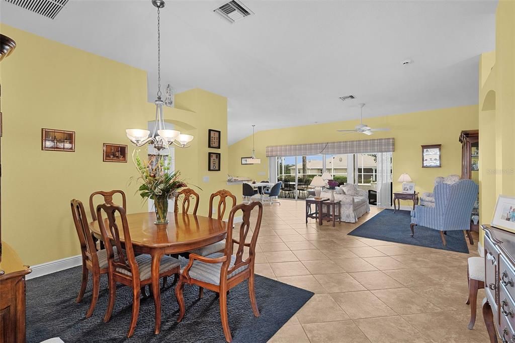 Dining room, Interior, Living room, Pendant Lights