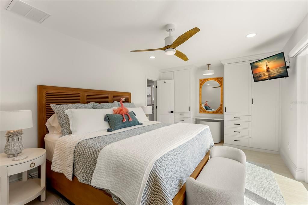 Bedroom, Interior, Recessed Lighting