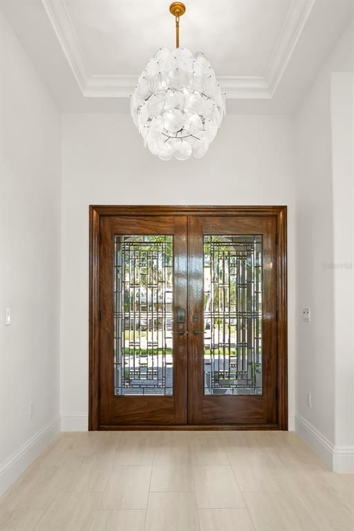 Chandelier, Interior, Pendant Lights