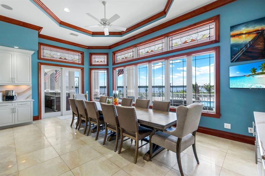 Dining room, Interior, Recessed Lighting, Water
