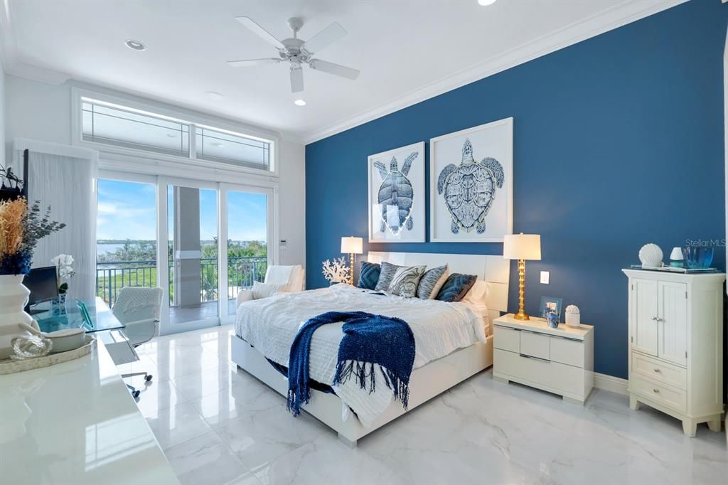 Bedroom, Interior, Marble, Recessed Lighting, Water