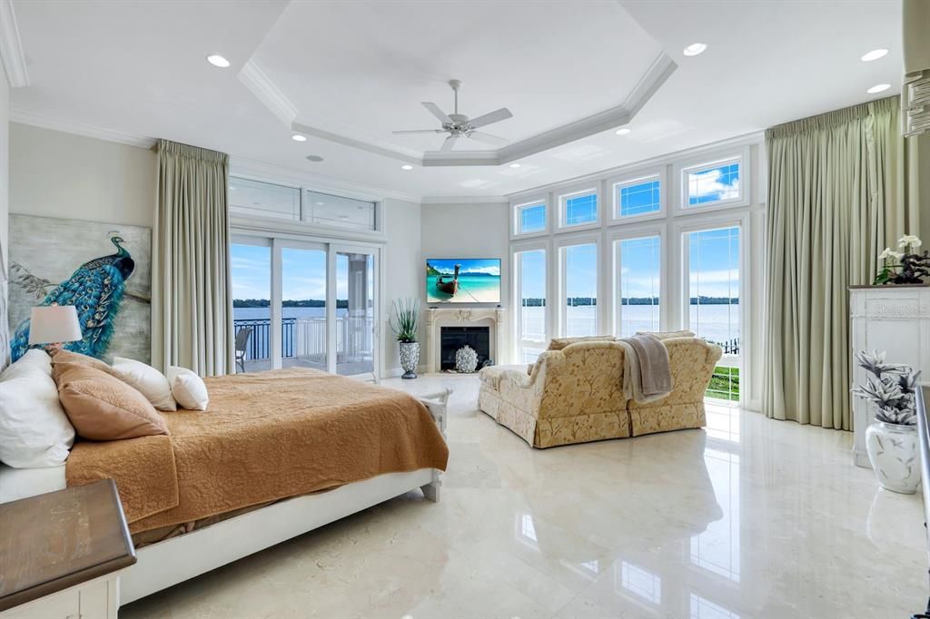 Bedroom, Fireplace, Interior, Recessed Lighting, Water