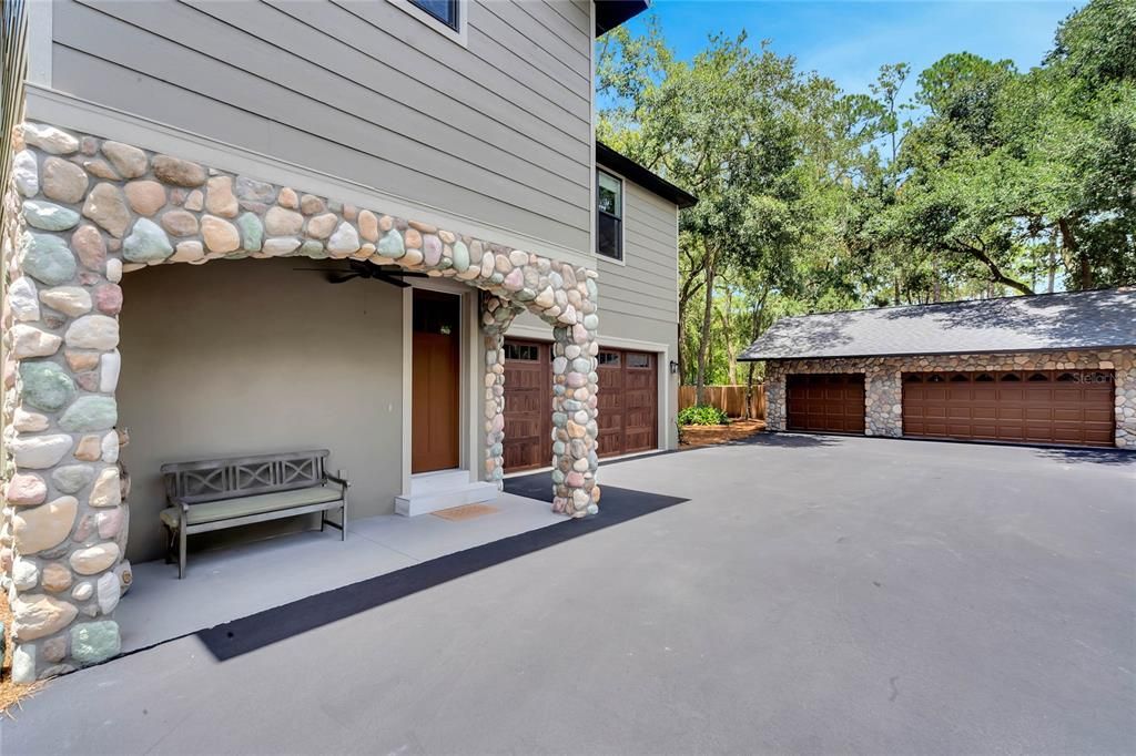 Detached Garage, Exterior