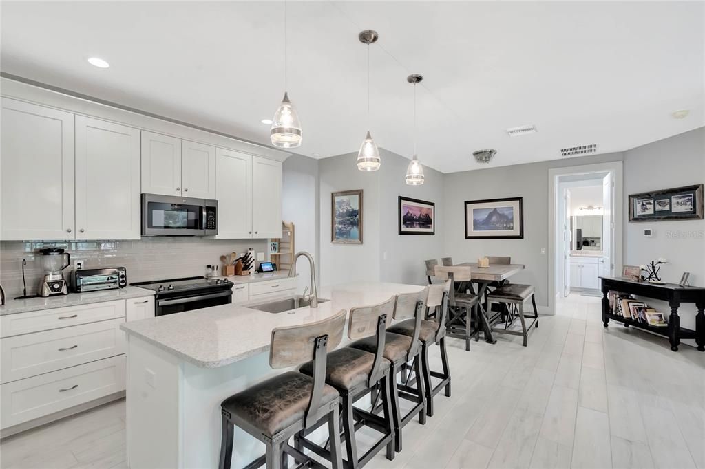 Dining room, Interior, Kitchen, Pendant Lights, Recessed Lighting, Wood Texture Flooring