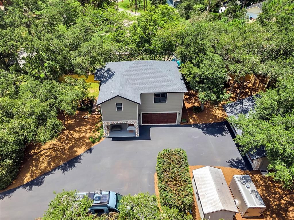 Exterior, Drone