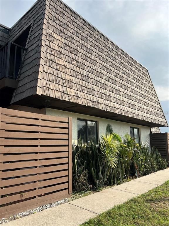 Attached, Exterior, Facade, Highrise