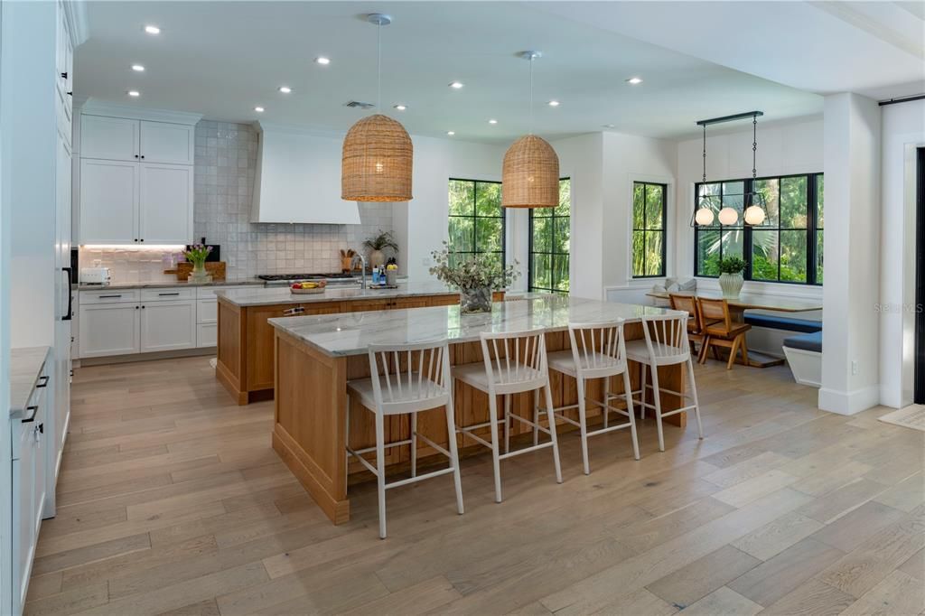 Dining room, Interior, Kitchen, Pendant Lights, Recessed Lighting, Wood Texture Flooring