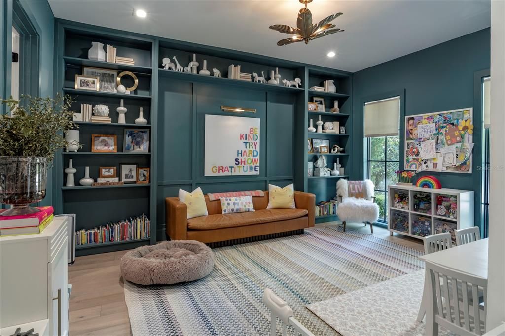 Interior, Pendant Lights, Recessed Lighting, Wood Texture Flooring