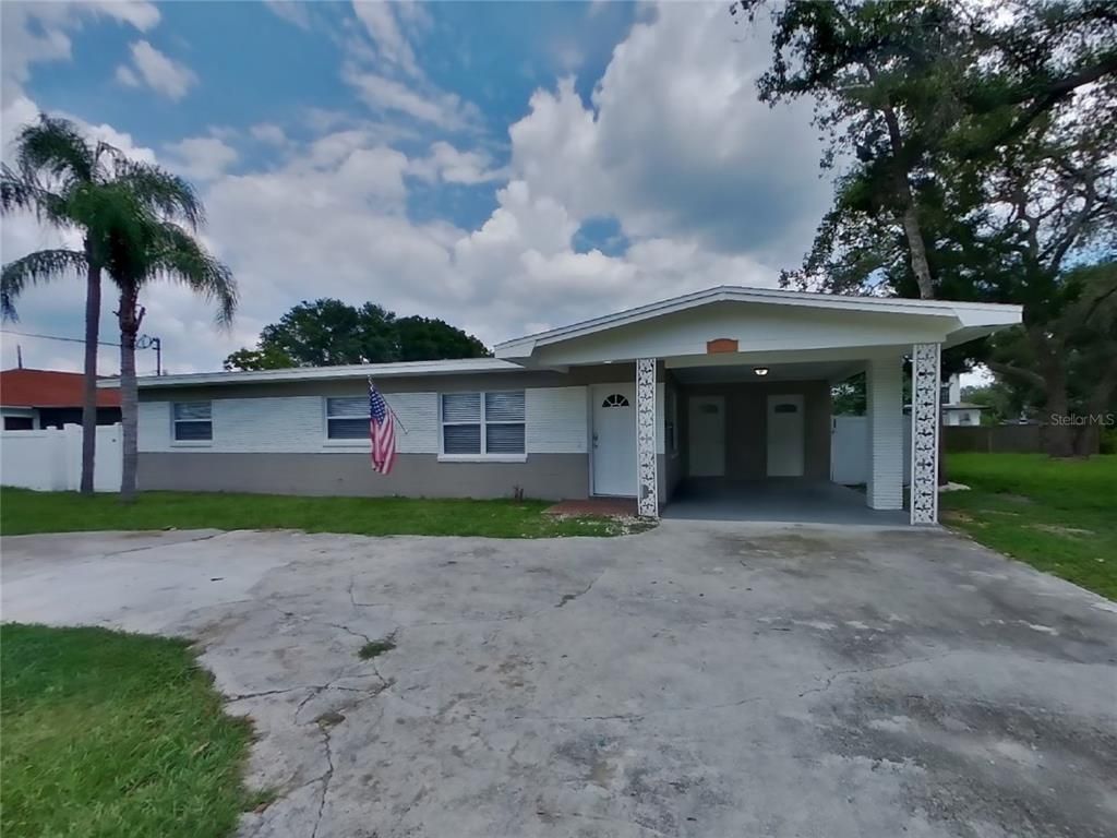 Backyard, Exterior, Facade, Ranch