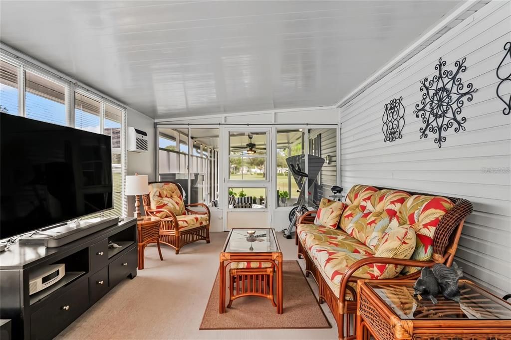 Fitness Equipment, Interior, Living room