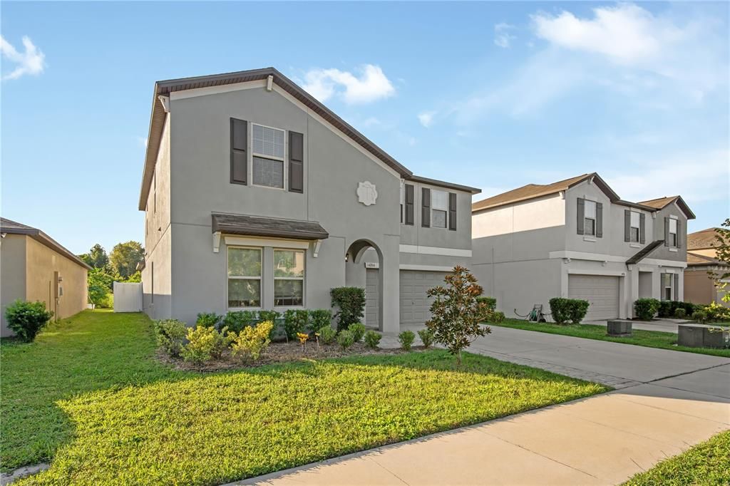 Attached, Exterior, Facade, Spanish Mediterranean