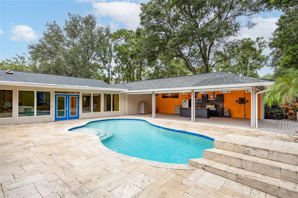 Exterior, Pool