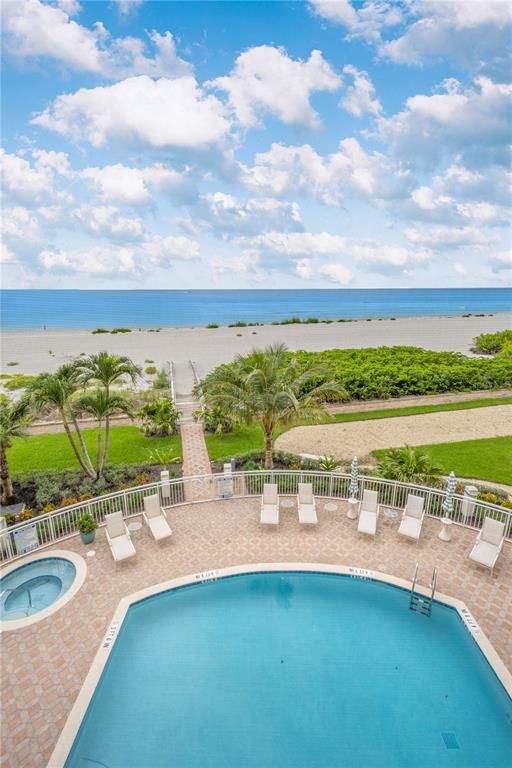 Exterior, Pool, Water