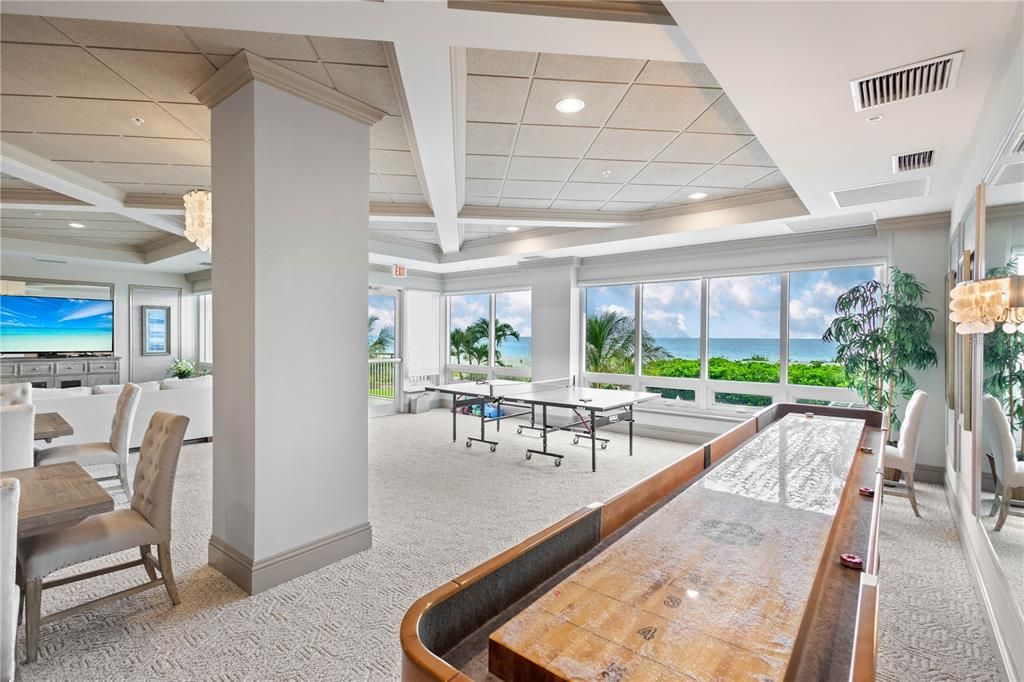 Dining room, Game Room, Interior, Recessed Lighting, Water