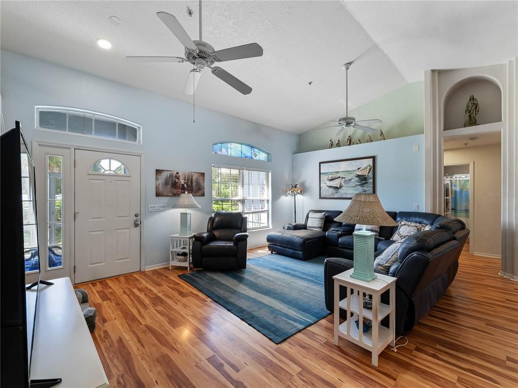 Interior, Living room, Recessed Lighting, Wood Texture Flooring