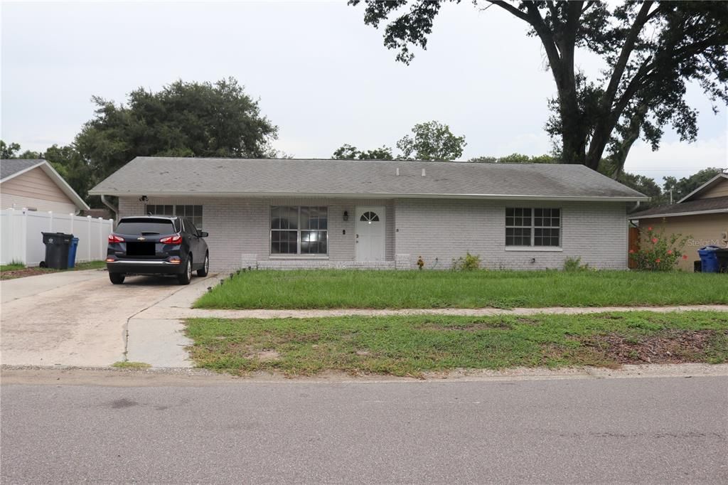 Exterior, Facade, Brick Facade, Ranch