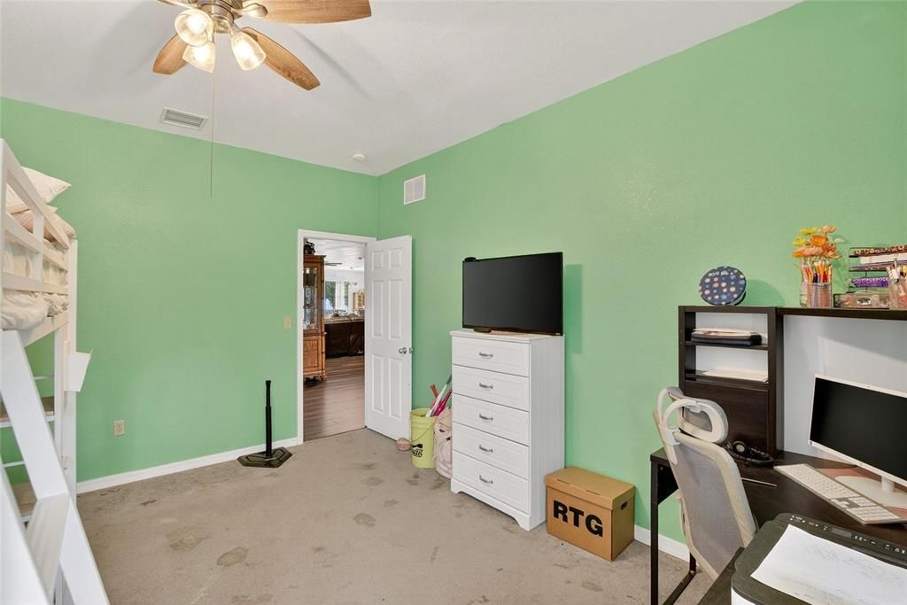 Home Office, Interior
