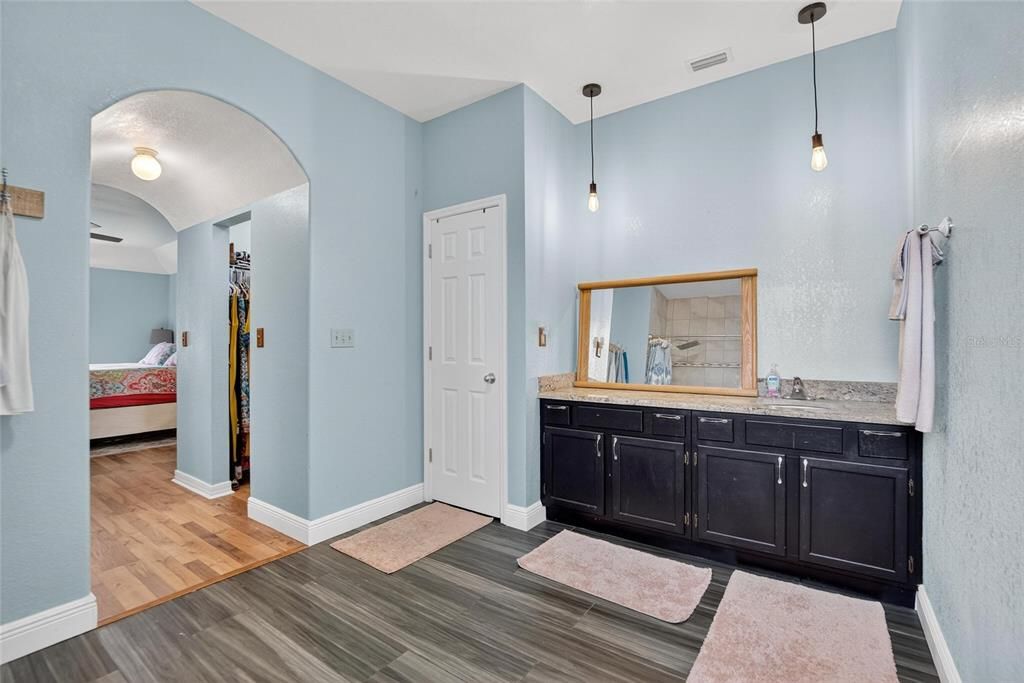 Bedroom, Interior, Pendant Lights, Wood Texture Flooring