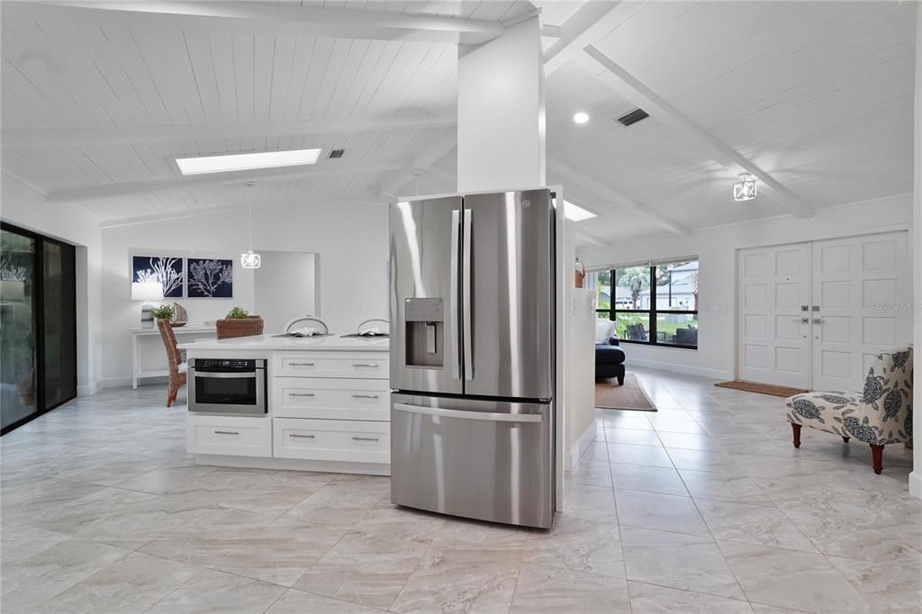 Interior, Kitchen, Pendant Lights, Recessed Lighting, Stainless Steel Appliances