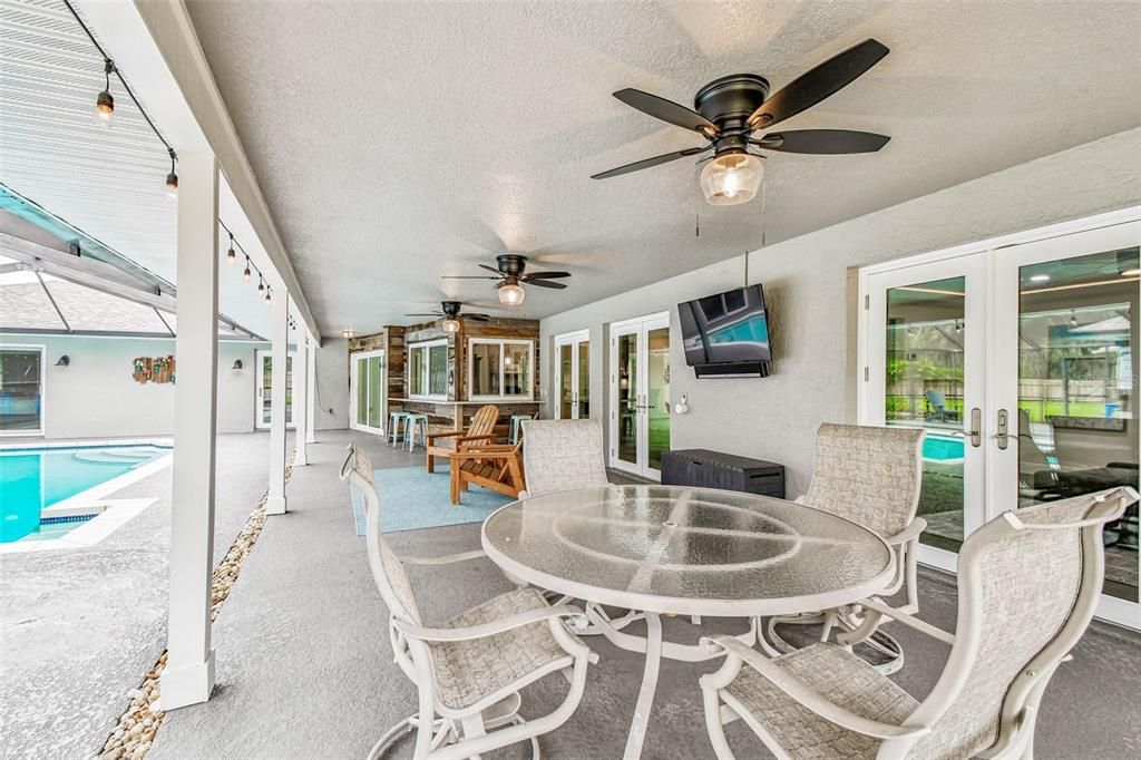 Dining room, Interior, Pool, Sun Room