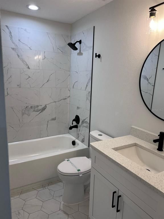 Bathroom, Interior, Marble, Marble Walls, Recessed Lighting
