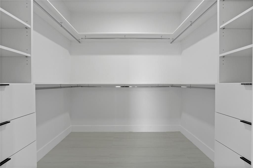Interior, Walk-in Closets, Wood Texture Flooring