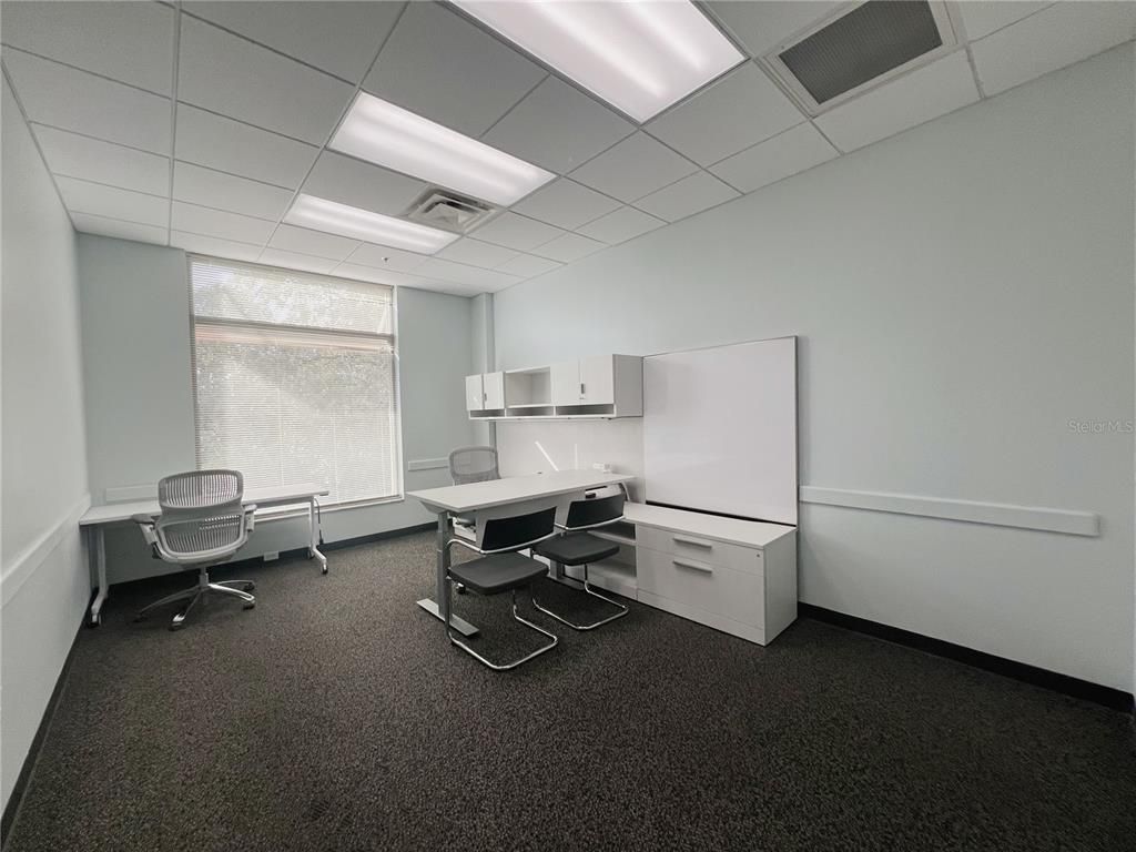 Home Office, Interior