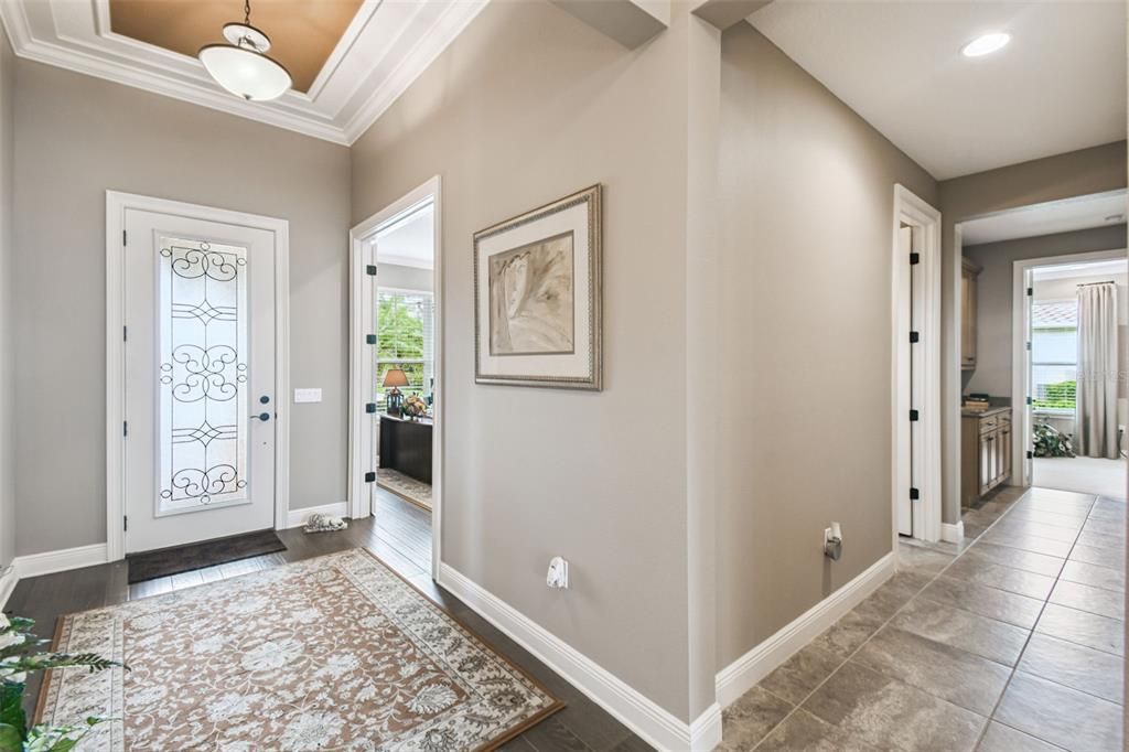 Interior, Pendant Lights, Recessed Lighting, Wood Texture Flooring