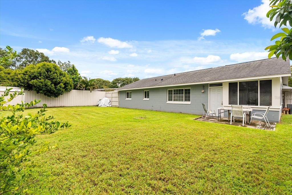 Backyard, Exterior