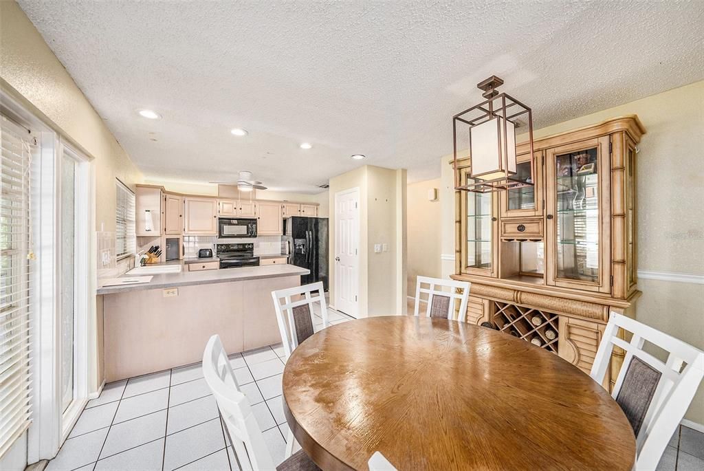 Dining room, Interior, Kitchen, Recessed Lighting, Stainless Steel Appliances