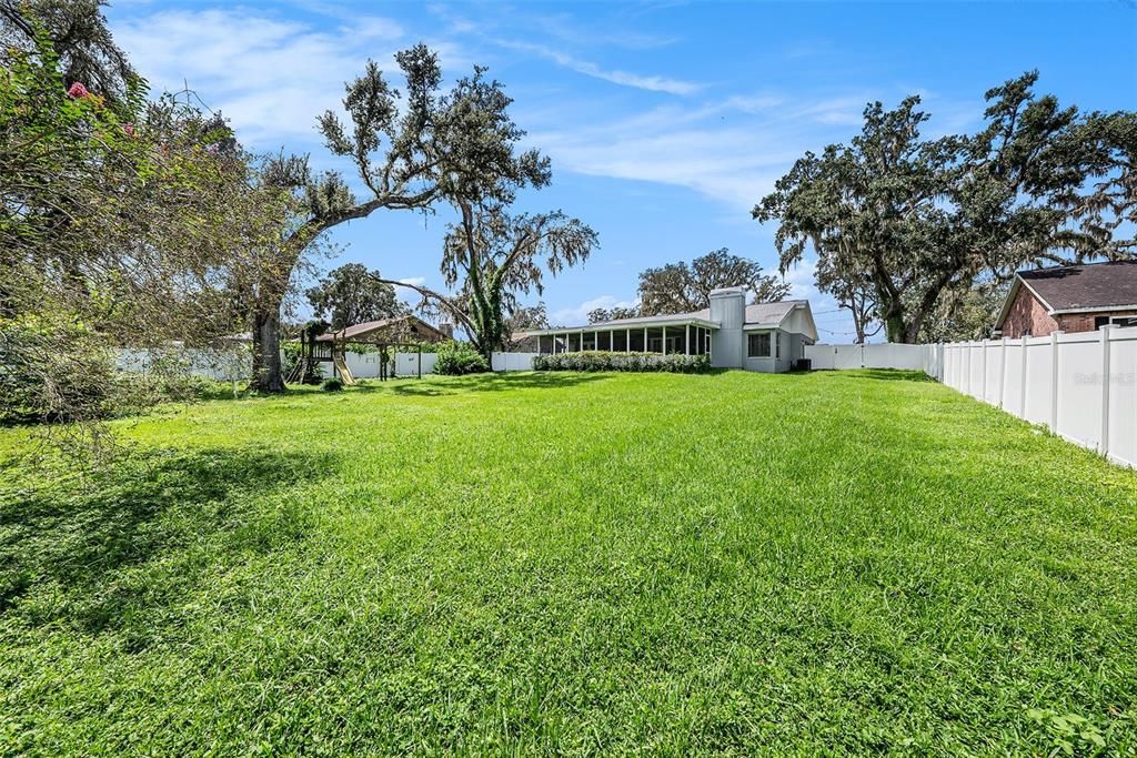 Backyard, Exterior