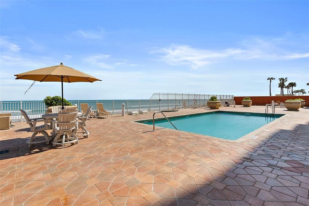 Exterior, Pool, Water
