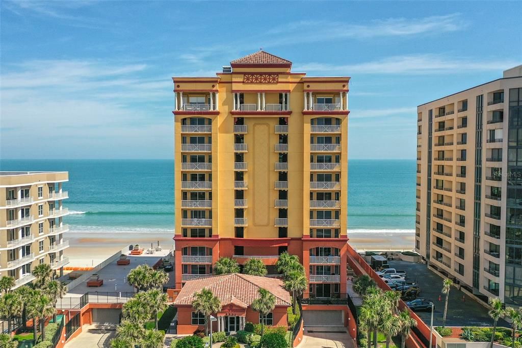 Exterior, Facade, Condo Building