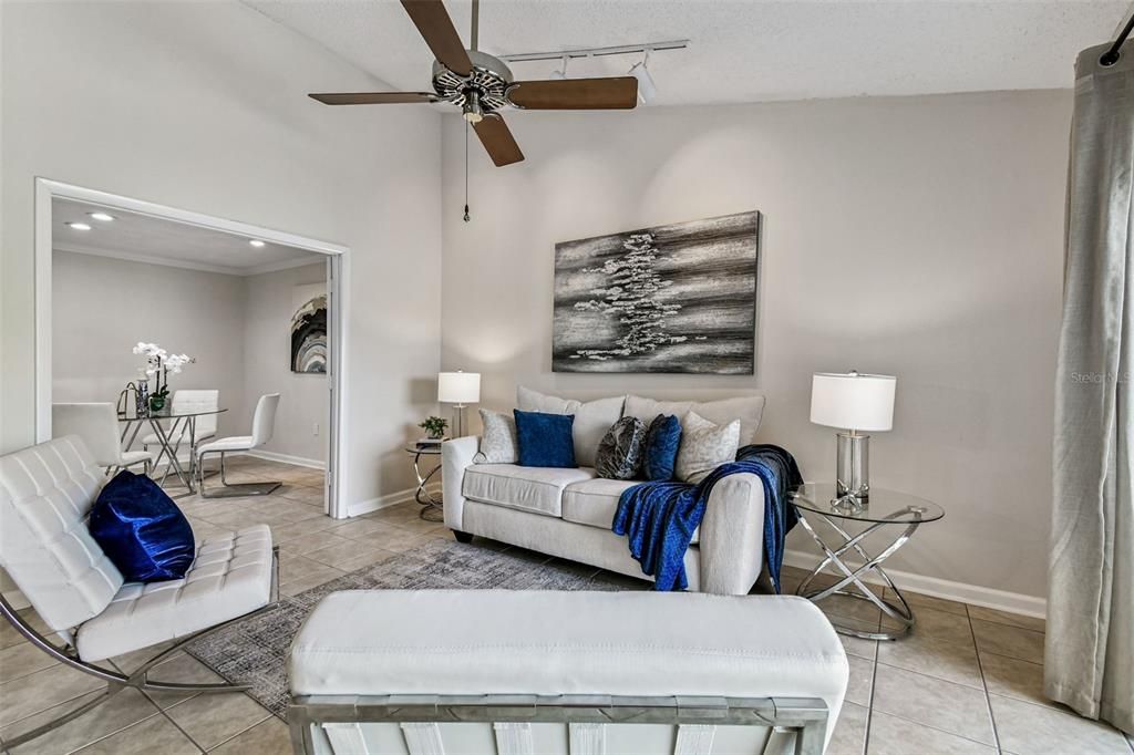 Dining room, Interior, Living room, Recessed Lighting