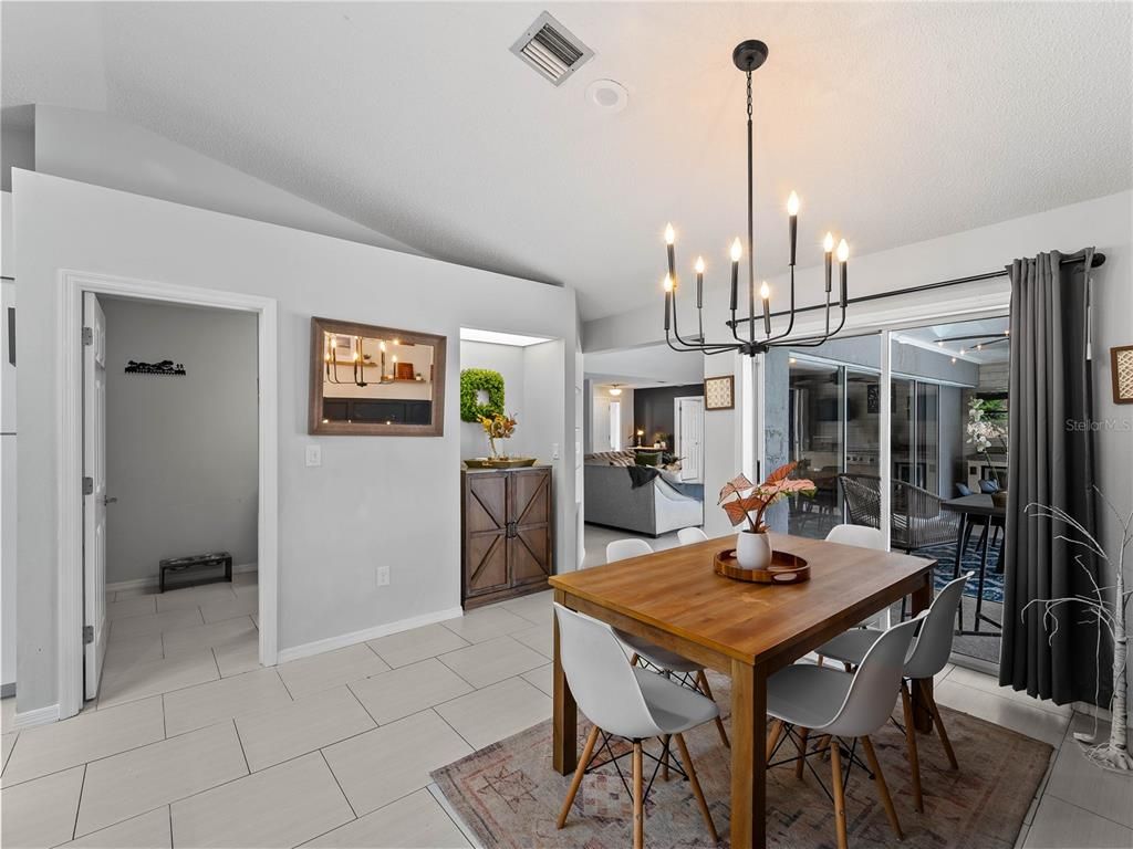 Chandelier, Dining room, Interior