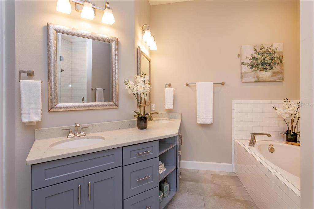Bathroom, Dual Sink Vanities, Interior