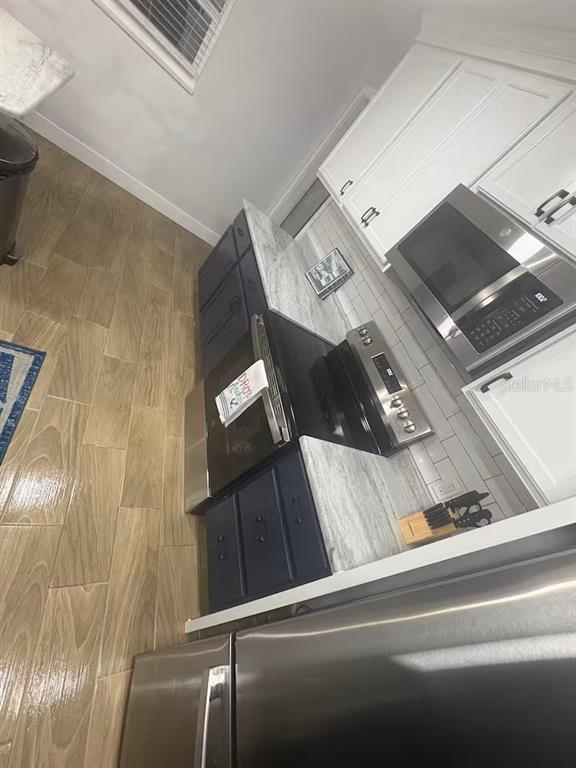 Interior, Kitchen, Wood Texture Flooring